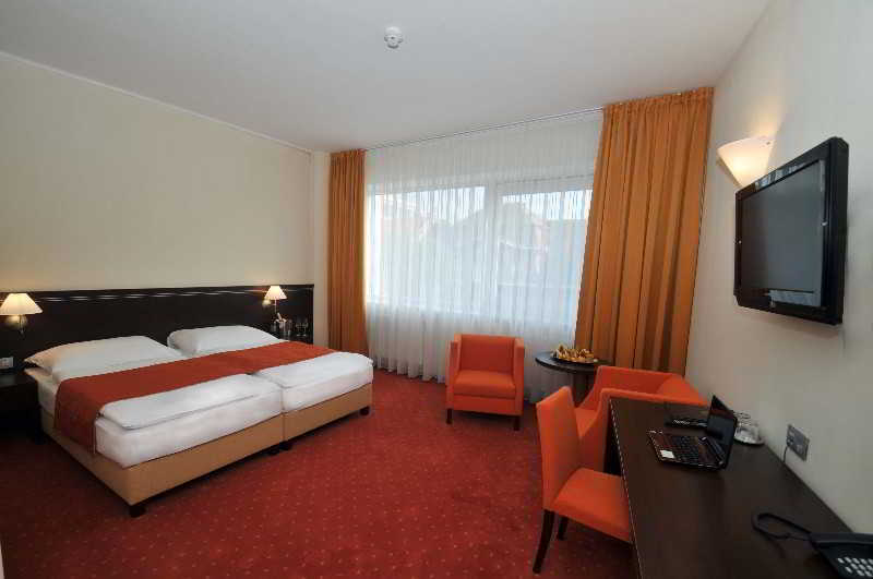 Hotel Tatra Bratislava Luaran gambar